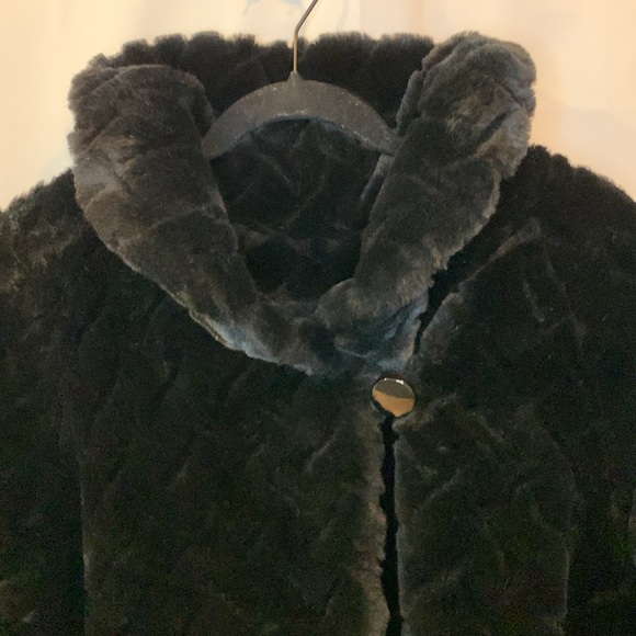 Stunning Heavy Weight Black Jacket - Picture 3 of 7